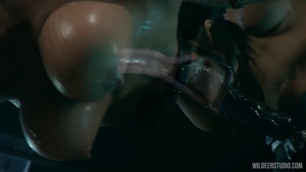 Lara Croft X-ray 深喉